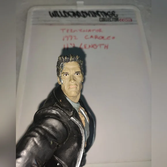 Terminator 2 Figure - Picture 6 of 9
